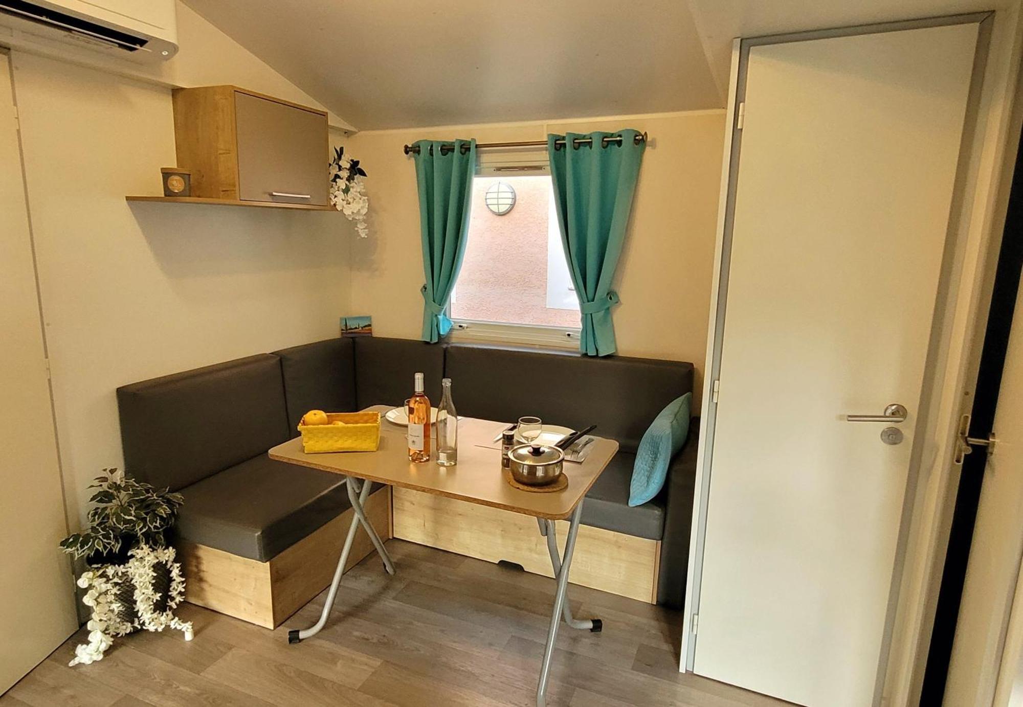 Camping Aux Portes De Cassis Roquefort-la-Bédoule Exterior foto