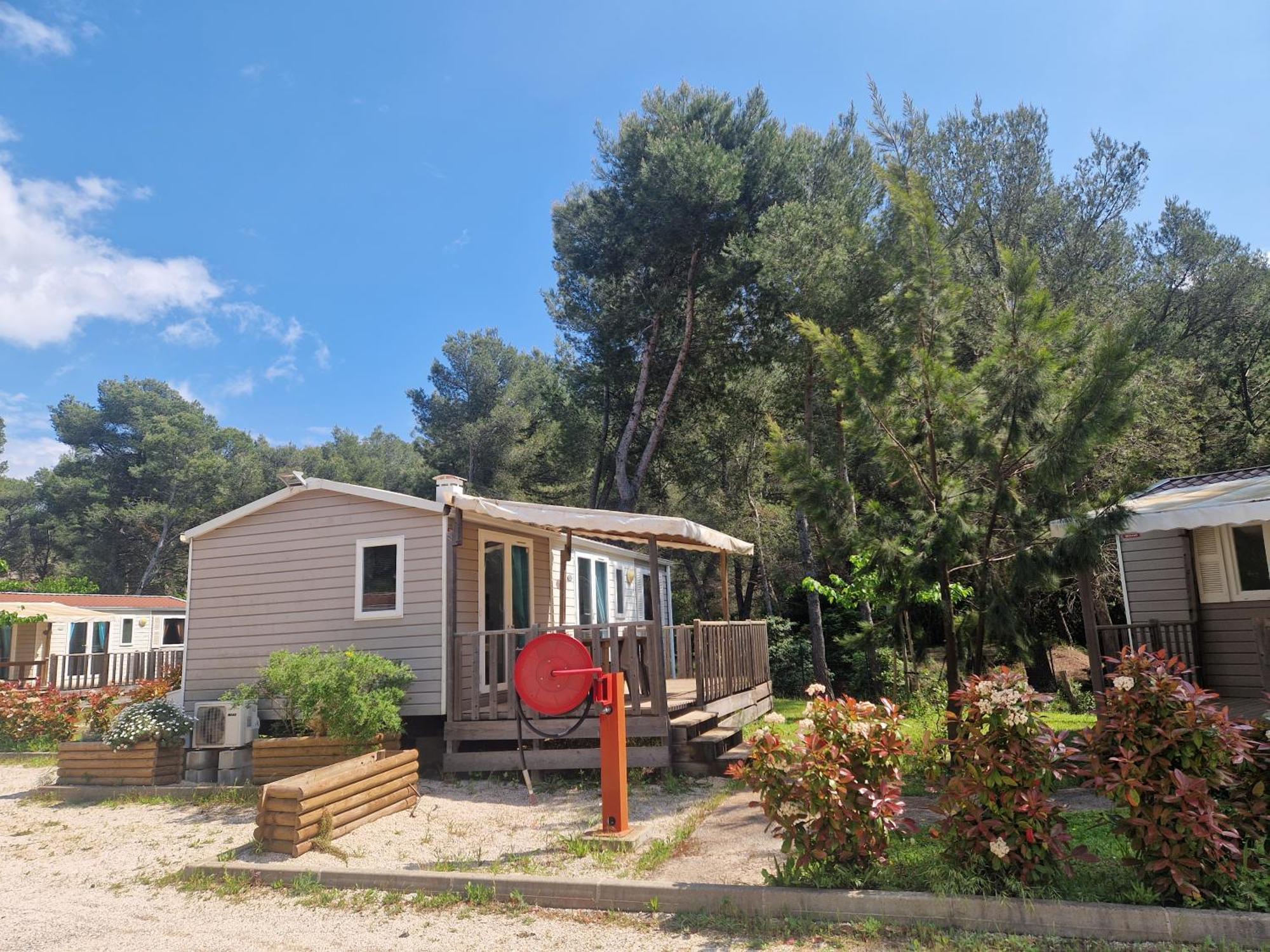 Camping Aux Portes De Cassis Roquefort-la-Bédoule Exterior foto