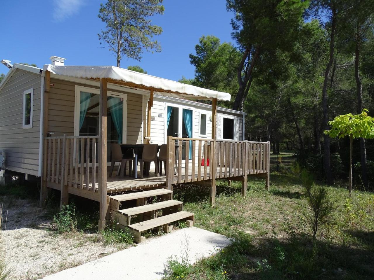Camping Aux Portes De Cassis Roquefort-la-Bédoule Exterior foto